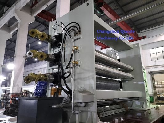 450 × 2920 آلة تقويم ثلاث أسطوانات سرعة 150 م / دقيقة